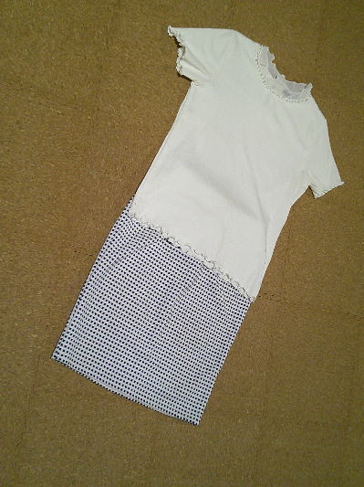 ４３）500円白チェックのタイトスカート夏