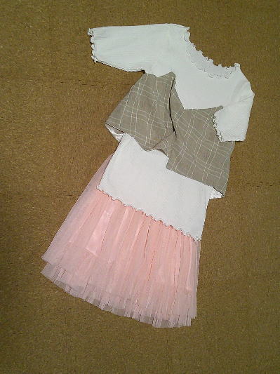 50)500円チュールのミニスカート