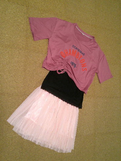 50)500円チュールのミニスカート