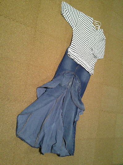 ５１）790円バックリボンボーダーTシャツ