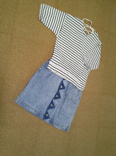 ５１）790円バックリボンボーダーTシャツ