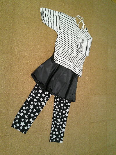 ５１）790円バックリボンボーダーTシャツ