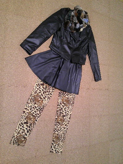 53)777円ヒョウ柄レギンス