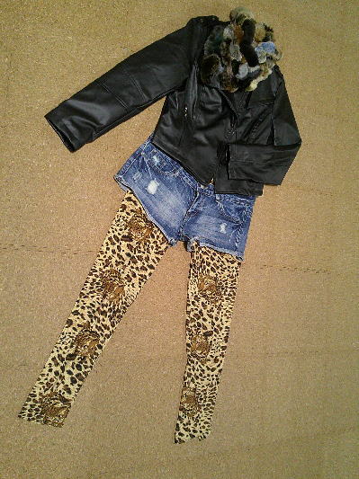 53)777円ヒョウ柄レギンス