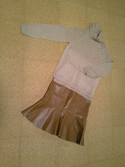 56)340円タートルネックセーター茶