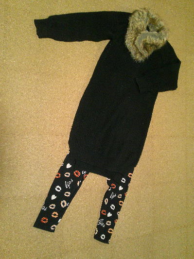 ５７）777円くちびる柄レギンス