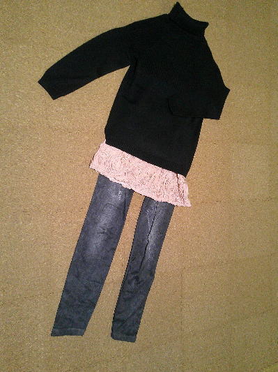 ５８）340円タートルネックセーター黒