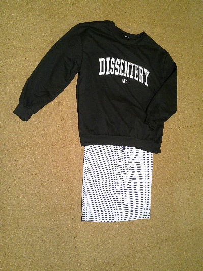 59)740円ロゴトレーナー黒