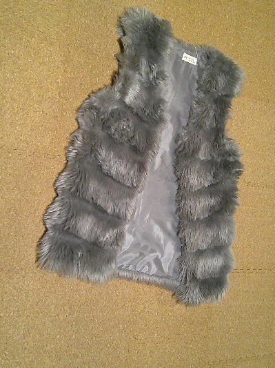 61)1,607円毛皮のベスト