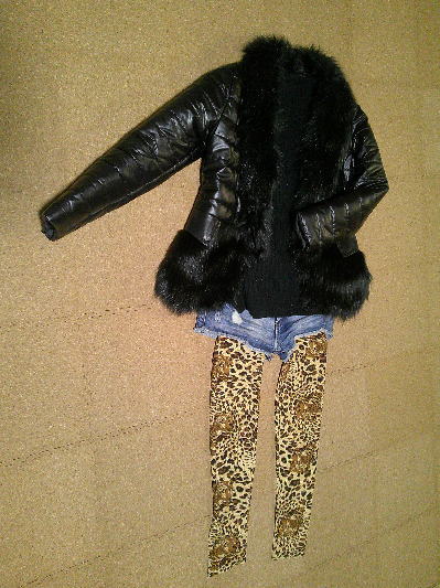 69)2,384円ファーレザージャケット