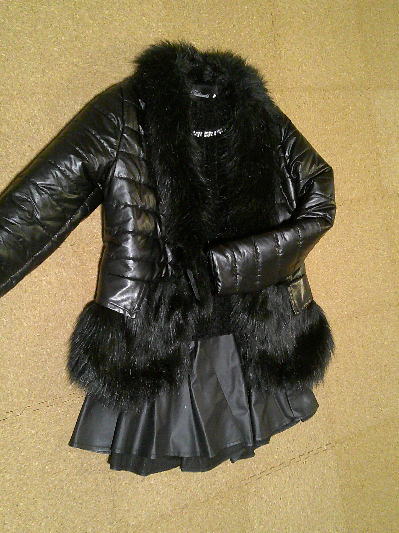 69)2,384円ファーレザージャケット