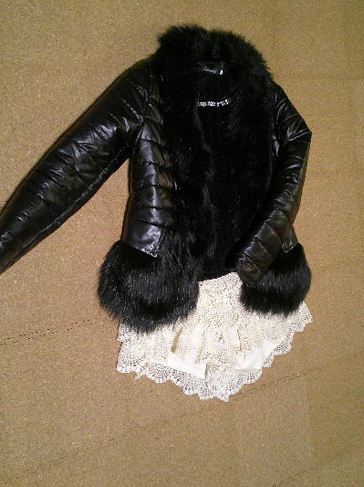 69)2,384円ファーレザージャケット