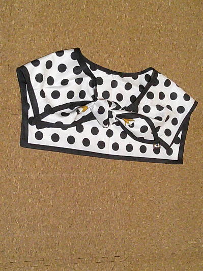 ７１）493円水玉のつけ襟