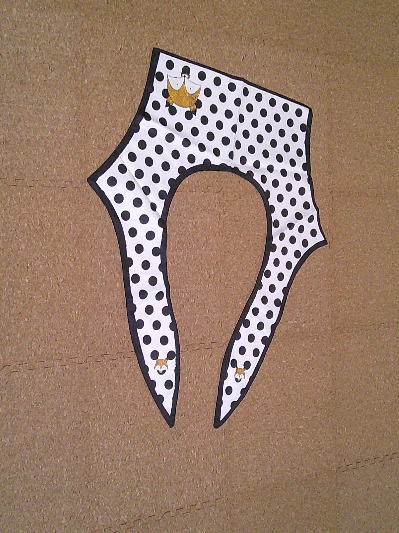 ７１）493円水玉のつけ襟