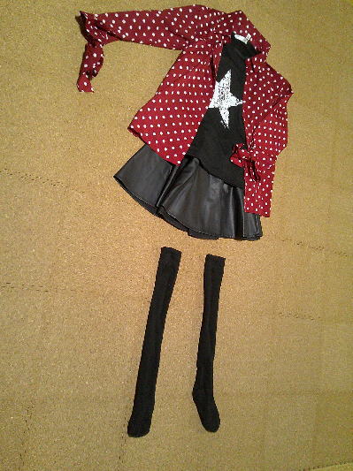 ７２）500円スター柄Tシャツ