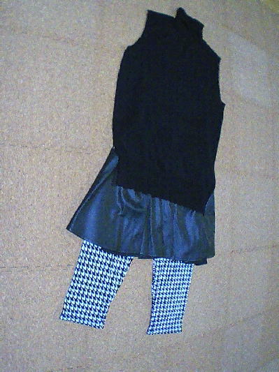 77)500円千鳥格子7分丈レギンス