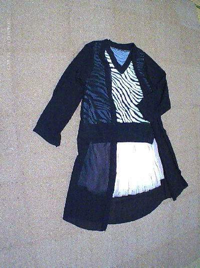 81)500円チュールのミニスカート