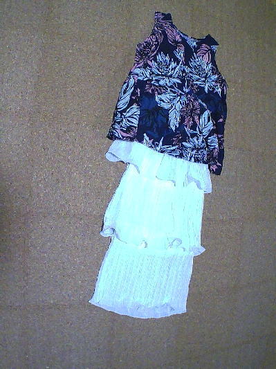 83)780円3段フリルのプリーツスカート白