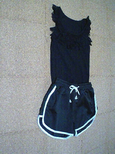 88)392円サイドラインパンツ