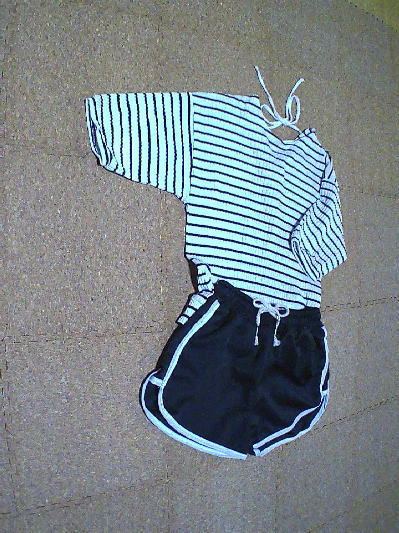 88)392円サイドラインパンツ