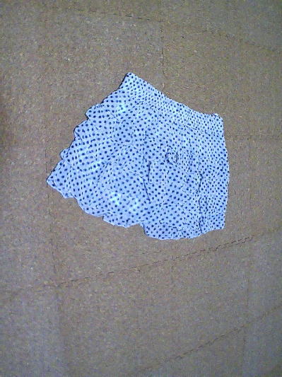 ９２）140円ドットフリル・ペチパン