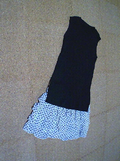 ９２）140円ドットフリル・ペチパン