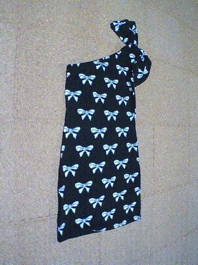 ９５）リボン柄ワンショルダーチュニック