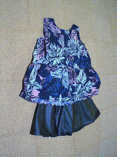 97)687円レザーのAライン・ミニスカート黒