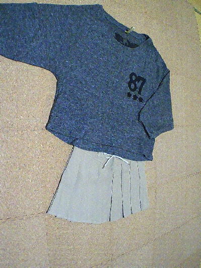 ９８）500円レースアップ・プリーツスカート