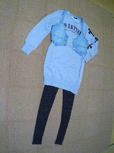 99)360円グレーのトレーナーワンピ