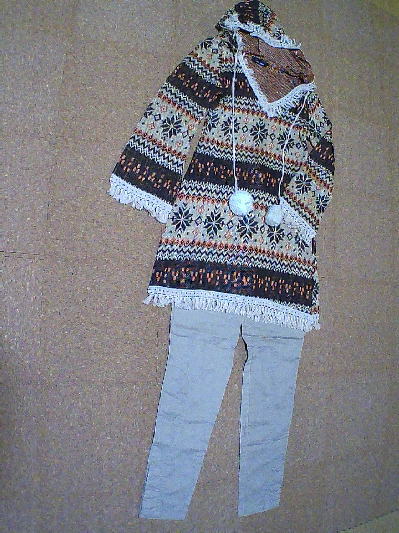 102）360円ノルディック柄ニットワンピース