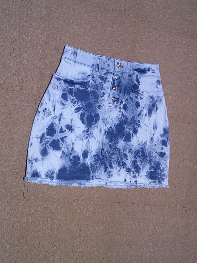 105）501円マーブルデニムスカート２