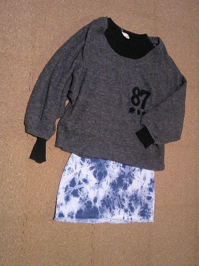 105）501円マーブルデニムスカート２