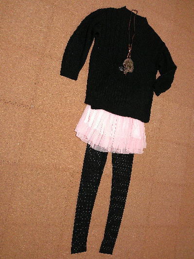 106)500円ラメ入り黒セーター