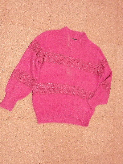 107)500円ラメ入りピンクセーター