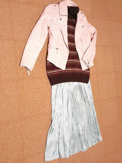 108)470円茶のタートルセーター