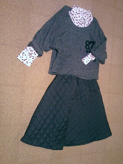 112)1,380円ダウンのマキシ丈スカート