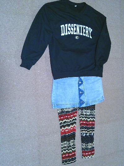 113)825円エスニック柄レギンス