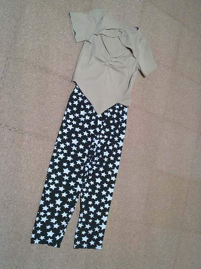 121)286円フロントハートTシャツ2