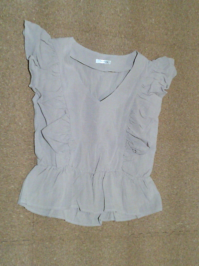 130)690円ノースリブラウス