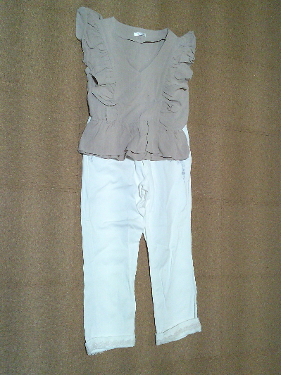 130)690円ノースリブラウス