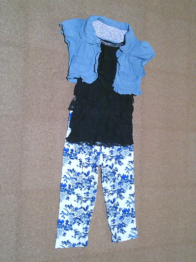 132）931円7分丈レギンス