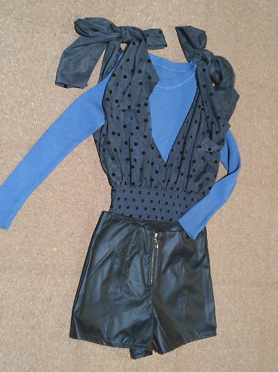 137）582円ニット・ブルー２