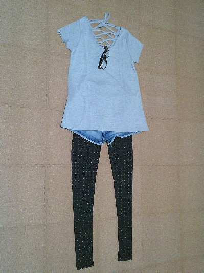 140)360円メガネ付きバックリボンTシャツ