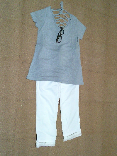 141)360円メガネ付きバックリボンTシャツ2