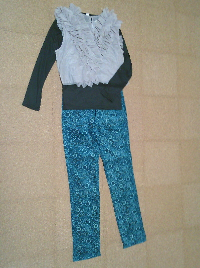 142）649円ベイズリー柄ストレッチパンツ