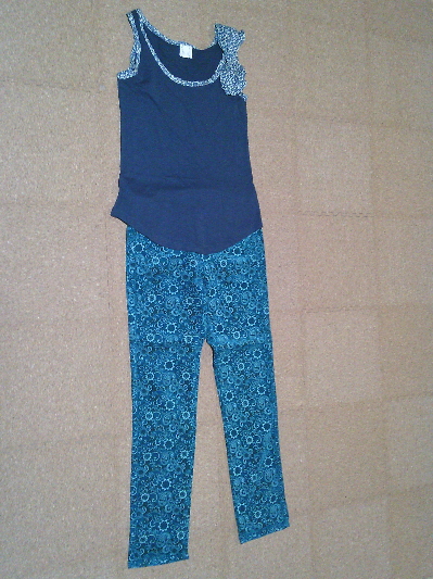 143）649円ベイズリー柄ストレッチパンツ２