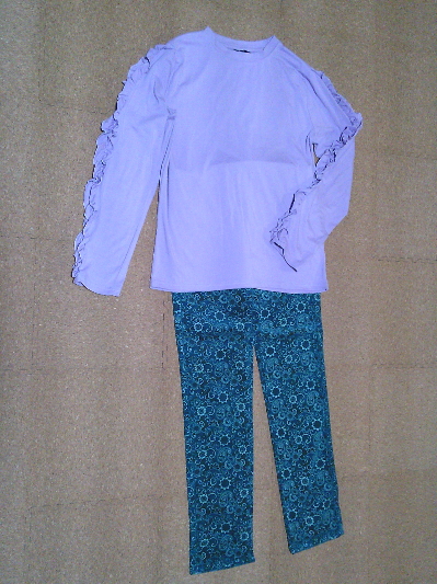 143）649円ベイズリー柄ストレッチパンツ２