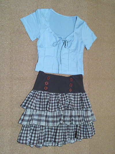 147）660円フロントリボントップス・ライトブルー２