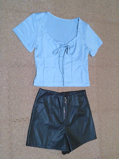 147）660円フロントリボントップス・ライトブルー２